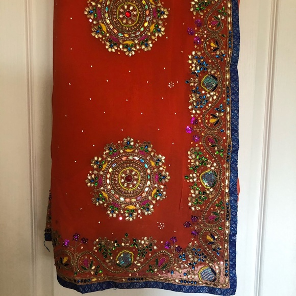 Vintage Saree with embroidery, Preloved. [Firm price] - Picture 2 of 7